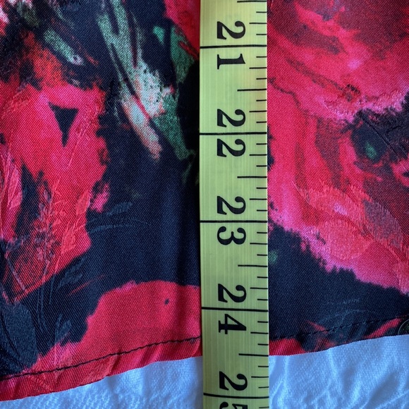 Rachel Zoe long sleeved red, black and green floral blouse with V neck. Small - Picture 9 of 14